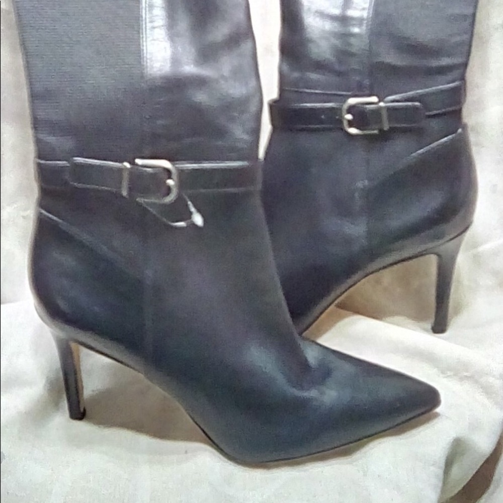 Lady’s boots